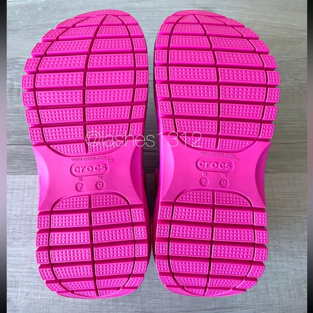 CROCS x BARBIE Movie Mega Crush Clogs Platform Shoes - Electric Pink- Women’s 9 - Picture 8 of 8
